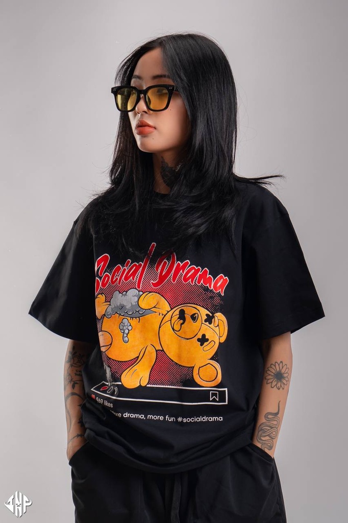 T002LBLACK Social Drama