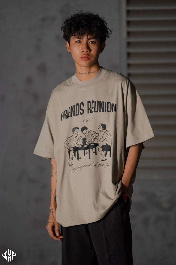 T008XLGRAY FRIEND REUNION