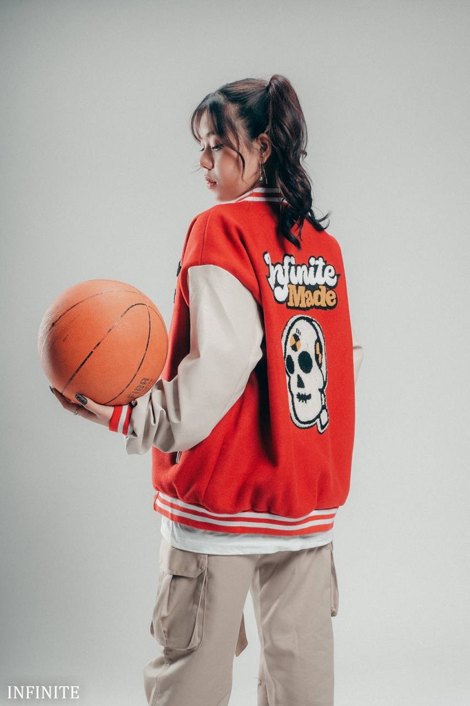 J012LRED INF VARSITY [INFINITE MADE]