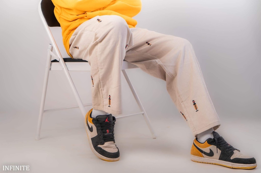 LP024XXLWHITE CORDUROY EMBRO 